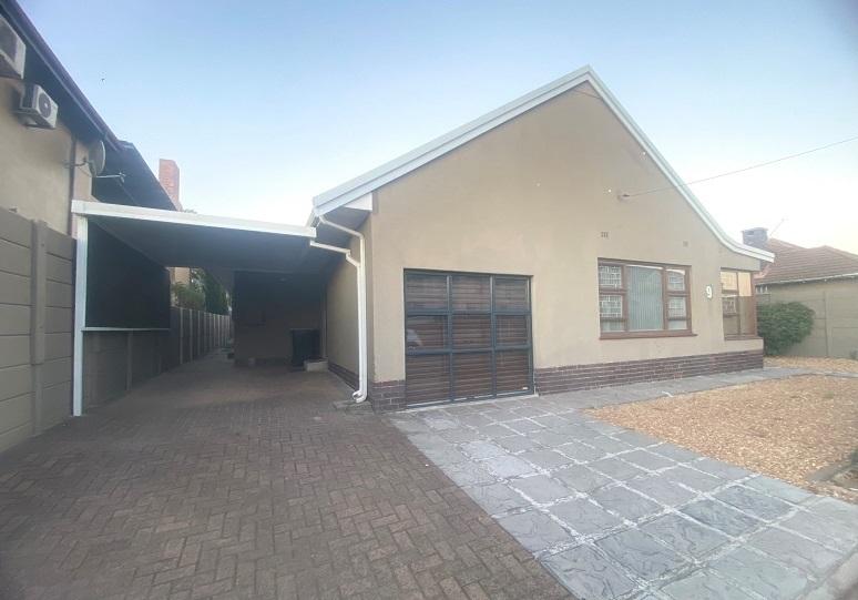 3 Bedroom Property for Sale in Chrismar Western Cape